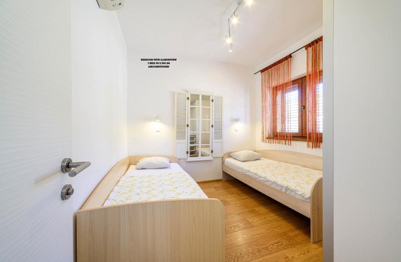 Appartement Sibenik Boats à Raslina Extérieur photo