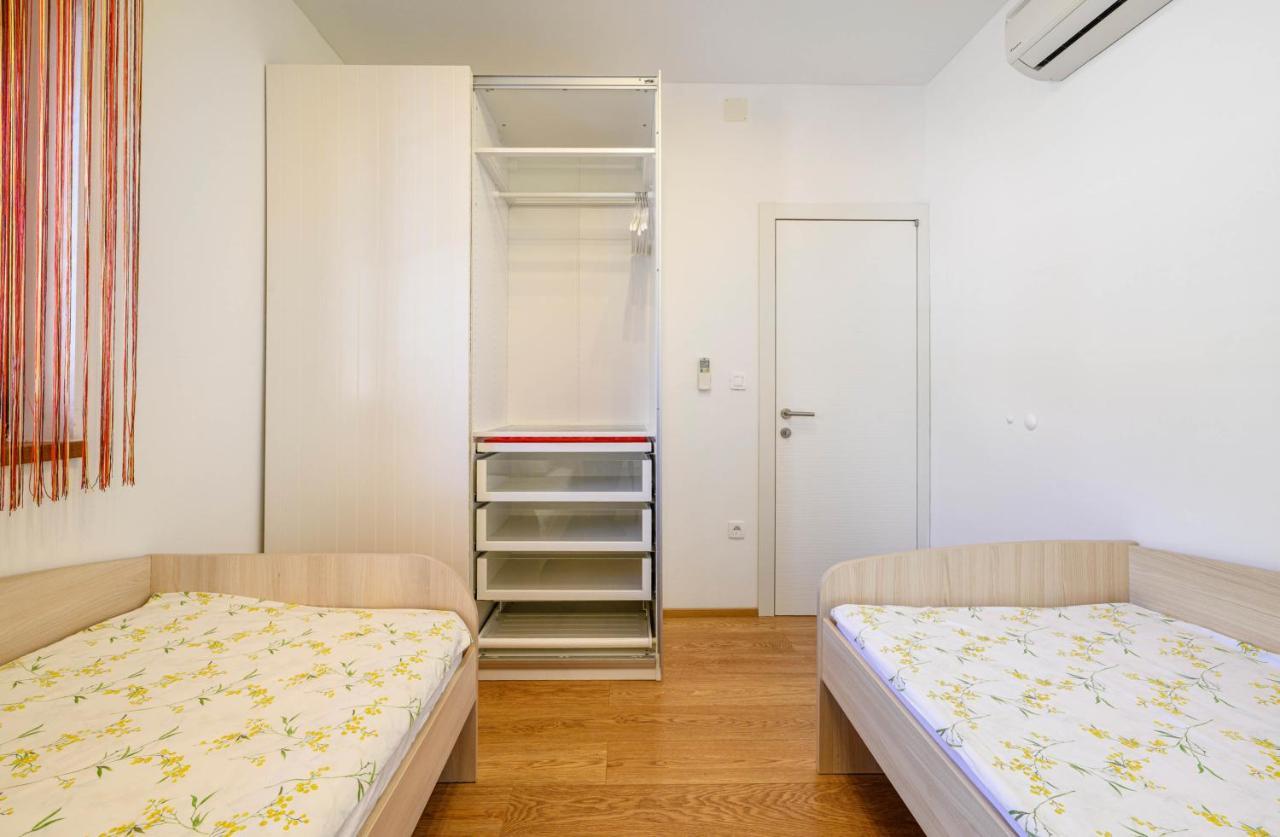 Appartement Sibenik Boats à Raslina Extérieur photo