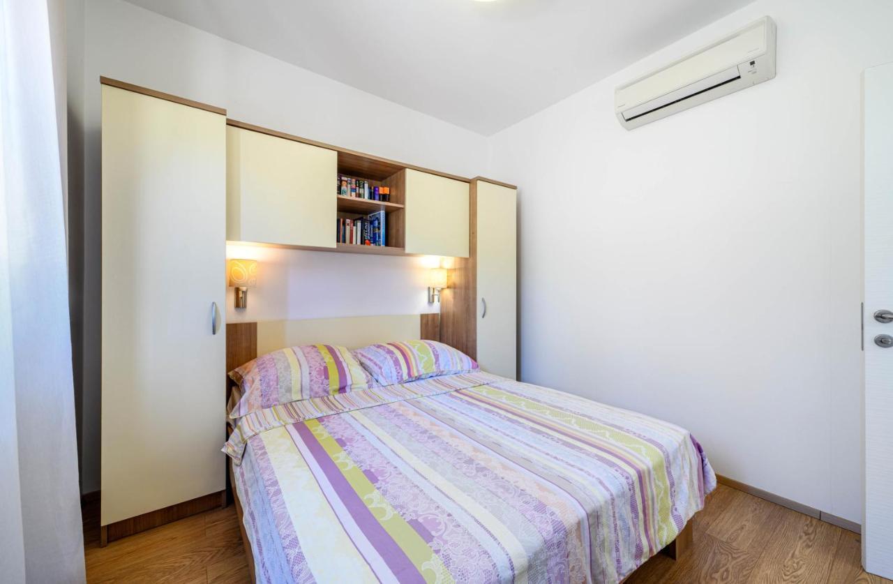 Appartement Sibenik Boats à Raslina Extérieur photo